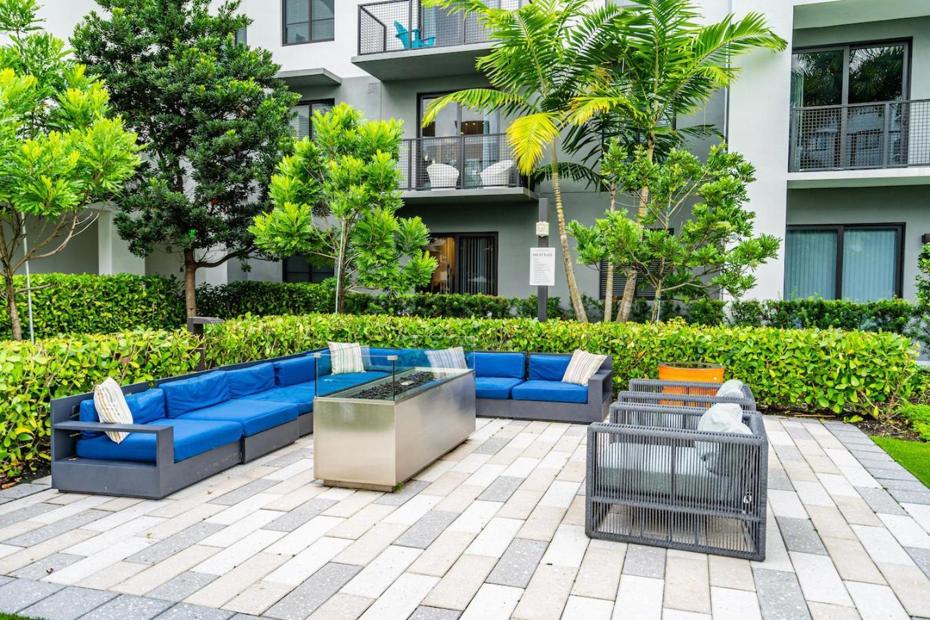 Tranquil 1 Bed Escape In Doral With Free Parking